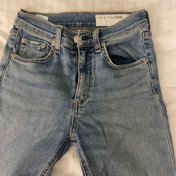 Rag & Bone High Waisted Skinny Jean in Freemont (timeless light wash) - Picture 4 of 7